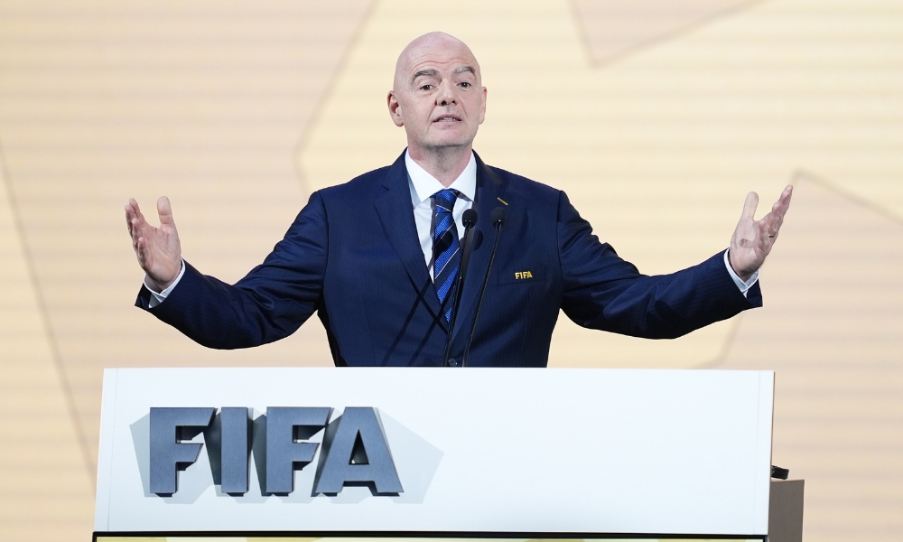 寒冰射手！萨格斯半场9中0仅得2分，邓罗7中1