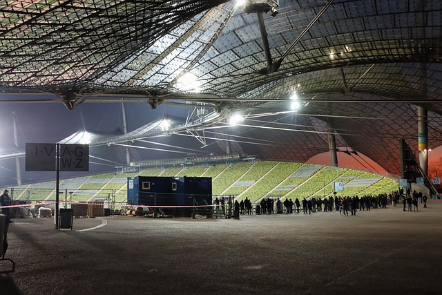 云达不莱梅vs科隆：菅原由势、施密德首发，比尔特、卡明斯基出战